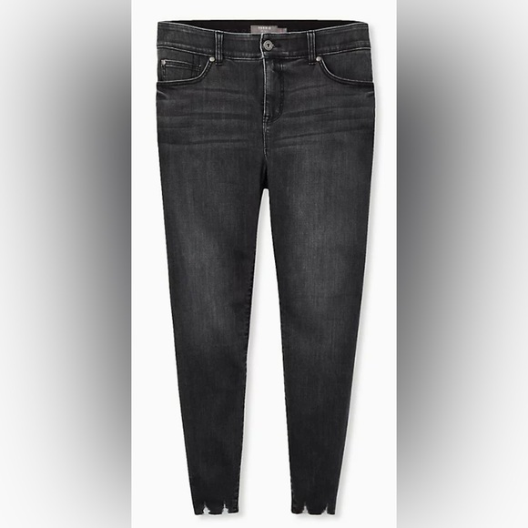 Black torrid skinny jeans - Picture 1 of 1